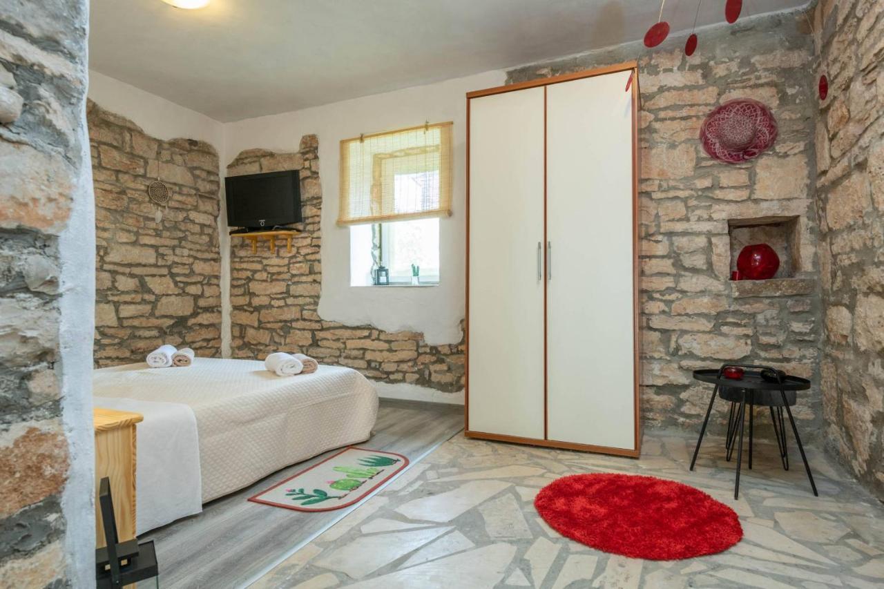 Holiday House Ruba Marčana Екстериор снимка